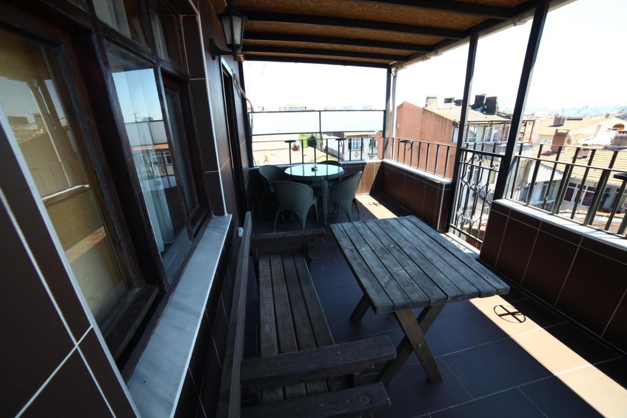 Yolo Hostel Istanbul Exterior photo